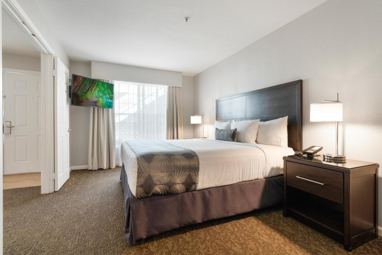 Chase Suites Brea-Fullerton - North Orange County Extérieur photo