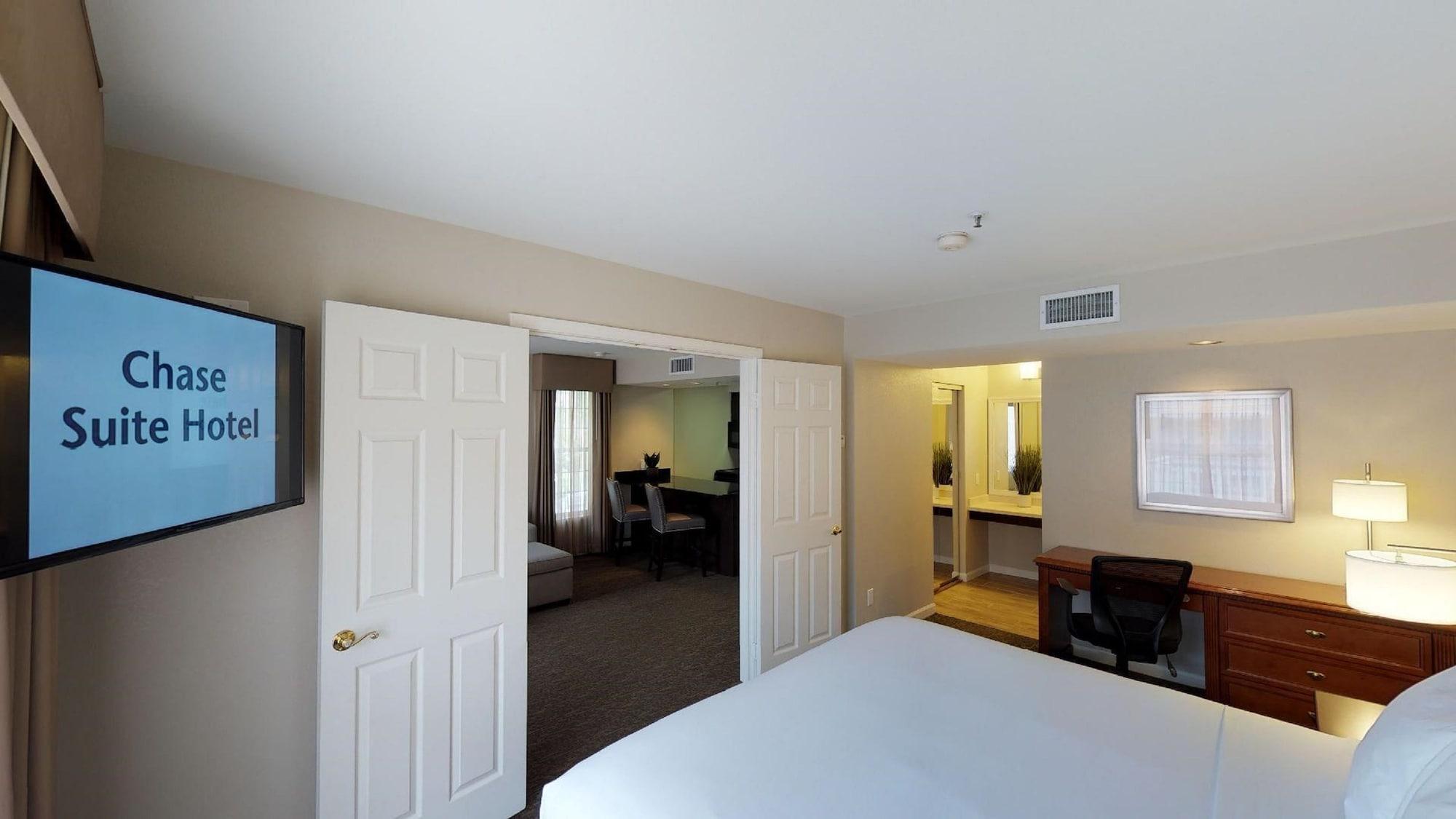 Chase Suites Brea-Fullerton - North Orange County Extérieur photo