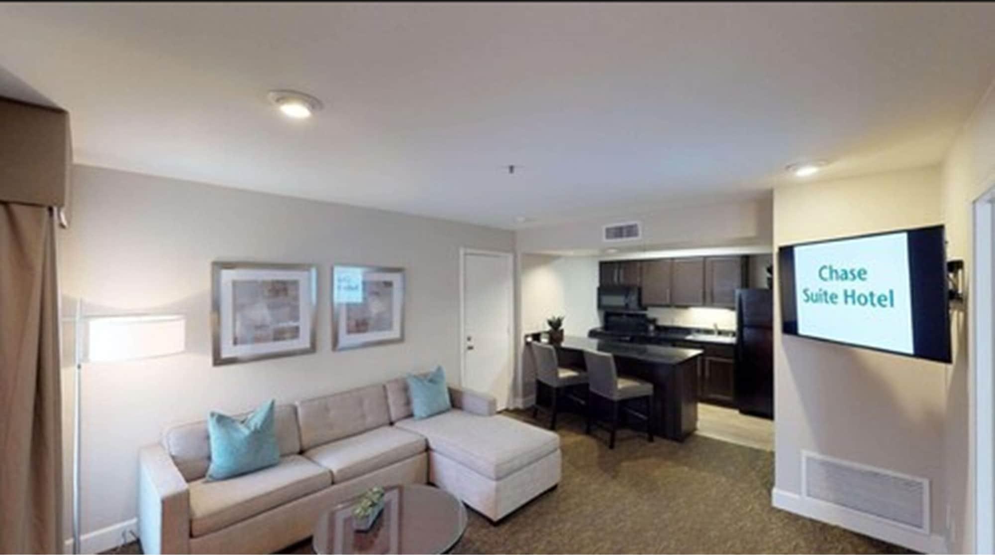 Chase Suites Brea-Fullerton - North Orange County Extérieur photo