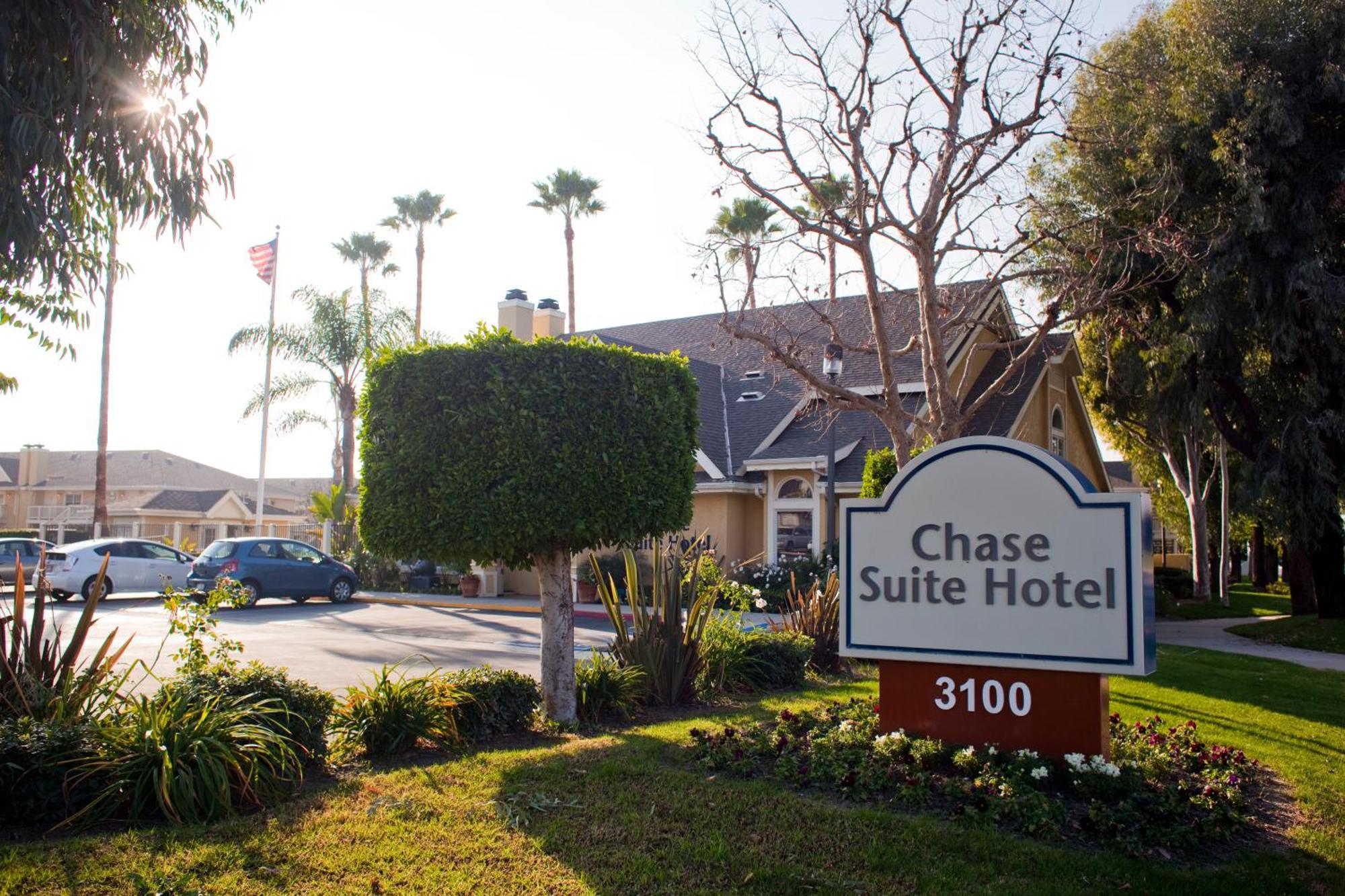 Chase Suites Brea-Fullerton - North Orange County Extérieur photo