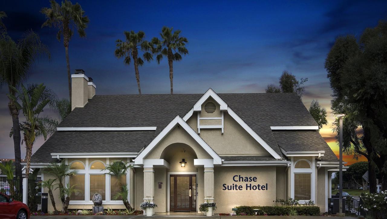 Chase Suites Brea-Fullerton - North Orange County Extérieur photo