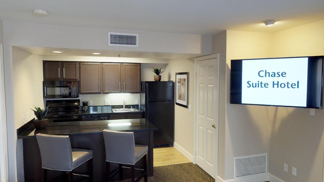 Chase Suites Brea-Fullerton - North Orange County Extérieur photo